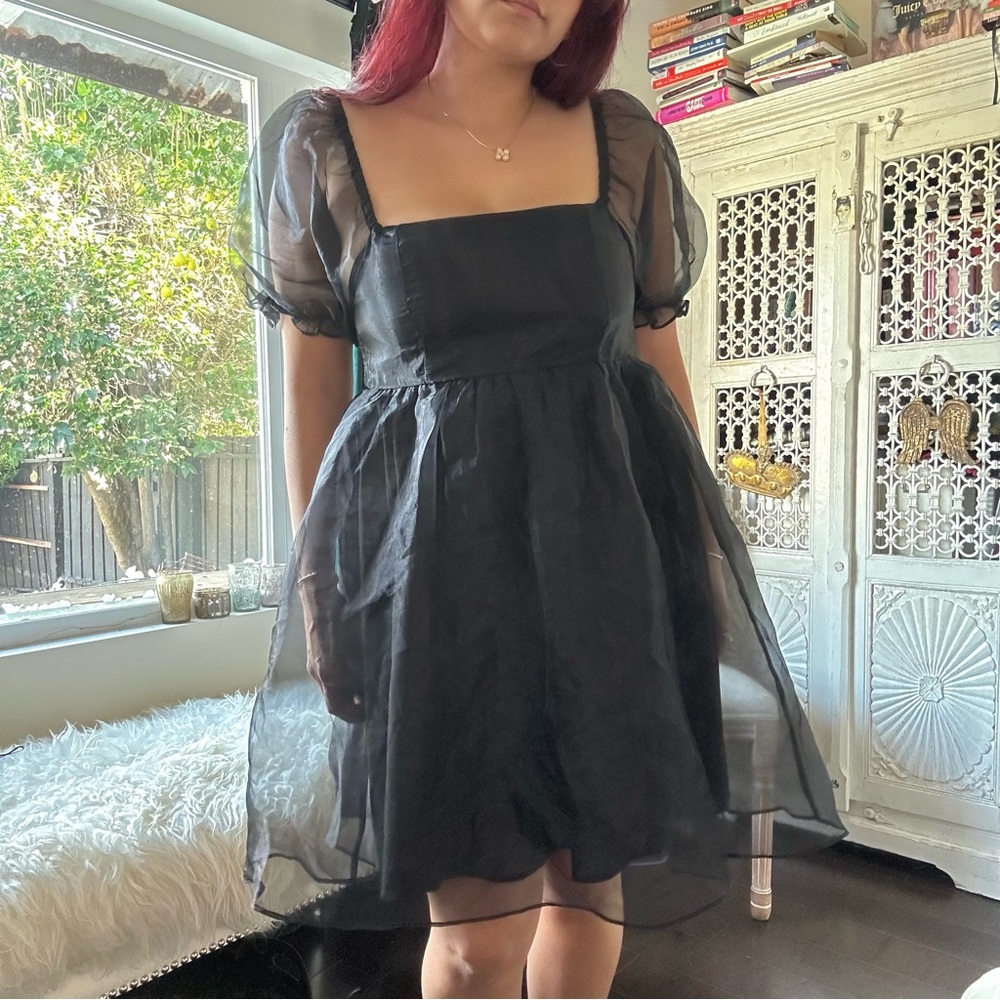 en saison black babydoll dress